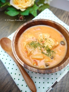 キャベツとしめじのチキントマトクリームシチュー