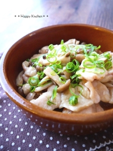 鶏むね肉としめじの柚子胡椒バタポン炒め