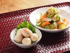 うだまの麺つゆ漬け、大根ときゅうりの塩もみ