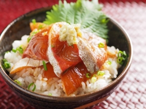 母の日にカンパチの刺身、翌日、カンパチの漬丼