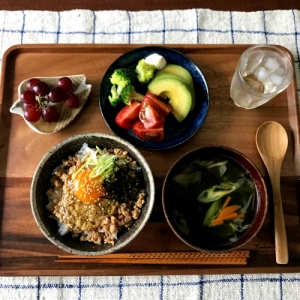 Ｎさんの話と、鶏そぼろ卵かけご飯で朝ごはん