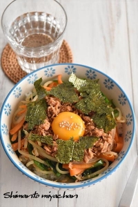 味付けまぐろフレーク缶でビビンバ風丼