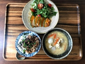 コロナウイルスと子どもの話と、具だくさん味噌汁、納豆ご飯、焼きかぼちゃサラダで朝ごはん