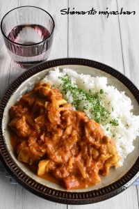 トマト缶で簡単！チキンスパイスカレー