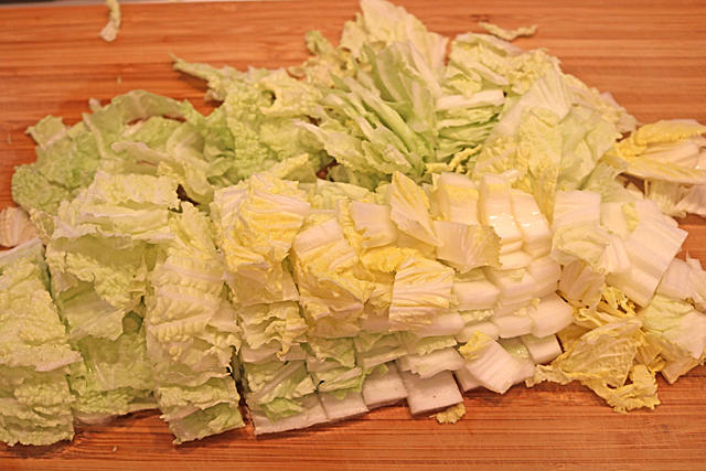 白菜たっぷり豚バラキムチの重ね蒸し