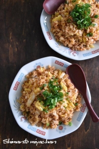 サバ缶とキムチのチャーハン