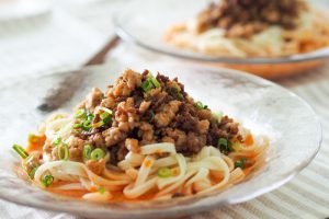 ピリ辛がやみつき！「担々うどん」5選