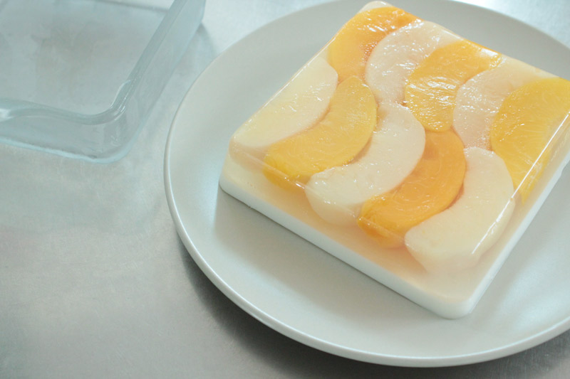 セラベイクで作る「桃とミルクの二層ゼリー」