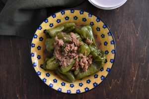 種までおいしい～♪「まるごとピーマンとツナのくたくた煮」