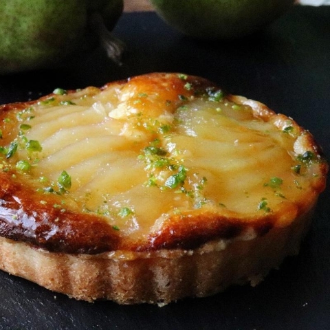 食感・風味がたまらない！「梨タルト」に挑戦♪