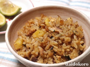 お魚を手軽に食べられる「いわしの炊き込みご飯」の作り方