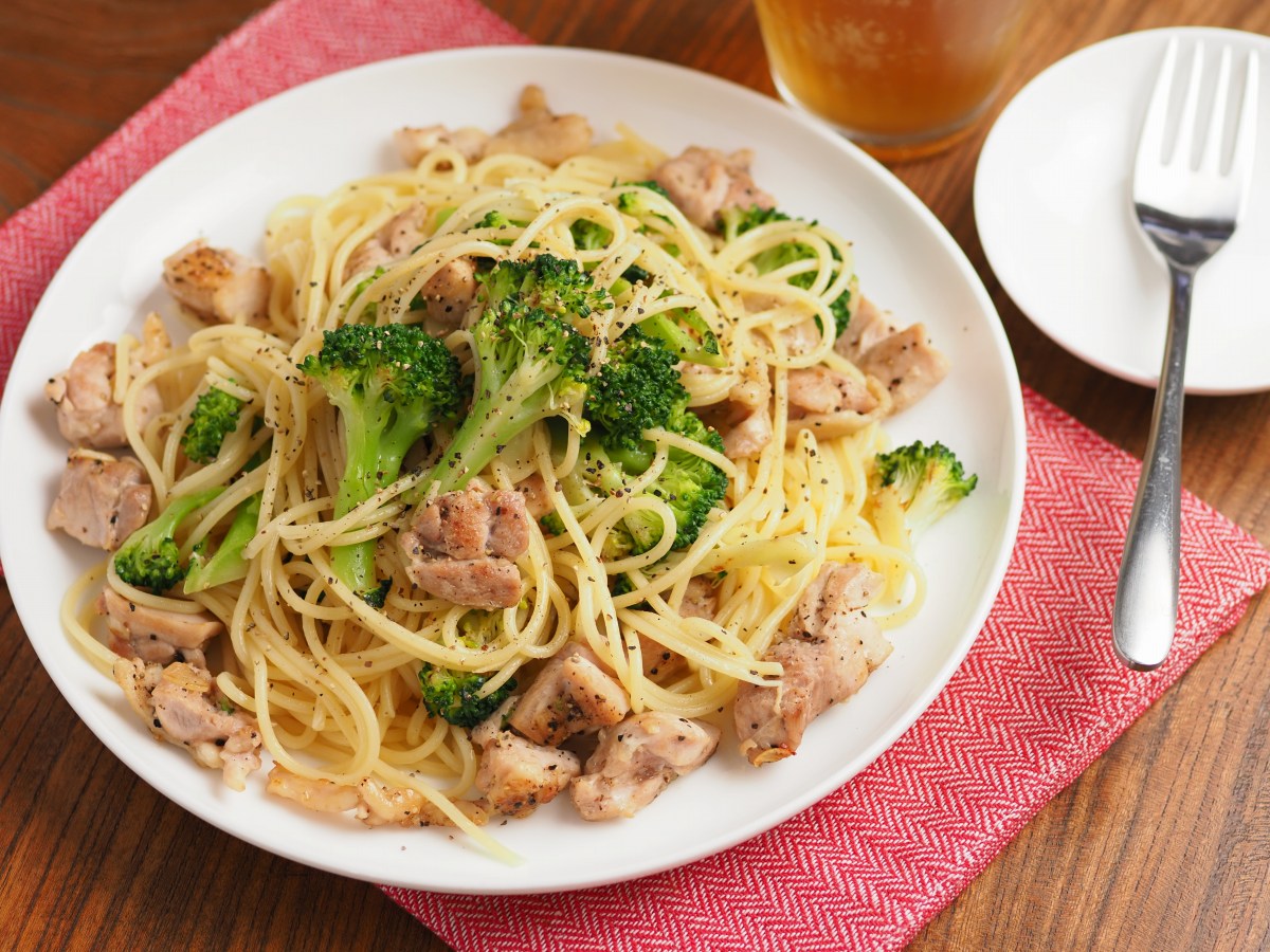 サンドライトマトとブロッコリーのスパイシーパスタのレシピ