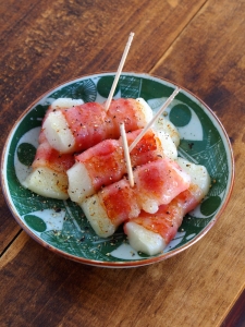 余ったお餅をおいしく消費！「餅ベーコン」でかんたんおつまみレシピ