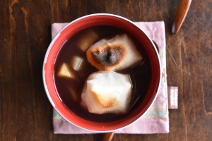 ゆで小豆缶とレンジで簡単！ほっこり「さつまいもぜんざい」