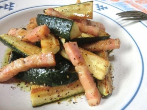 ポン酢で味付け簡単♪ズッキーニのさっぱり味おかず