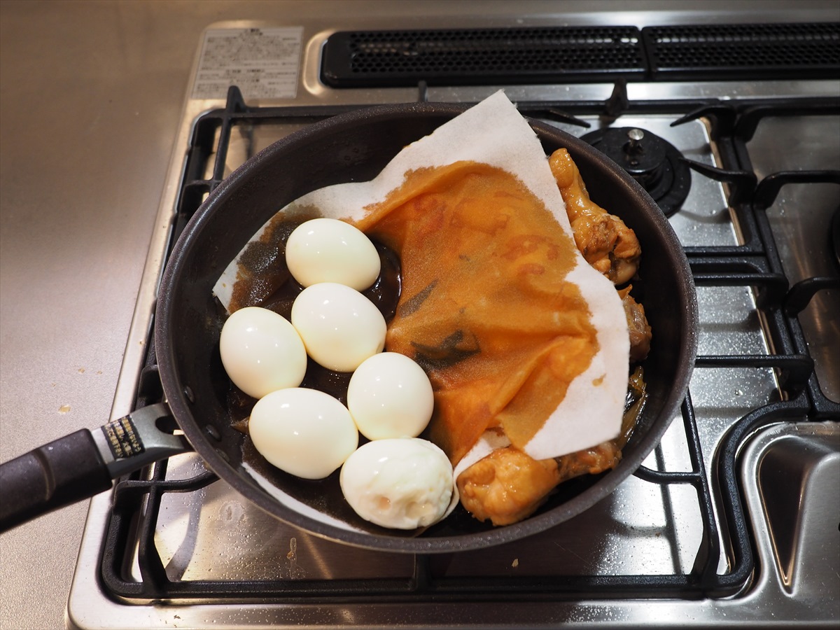 手羽先の甘酢煮、煮卵付き