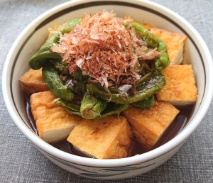 ご飯がすすむ！「厚揚げとししとう」のお手軽おかず