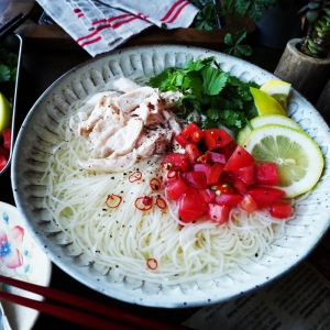 さっぱりとスタミナアップ！旨味たっぷり「鶏ささみ×そうめん」