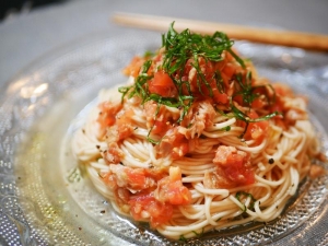 さわやか酸味が食欲そそる♪夏に食べたい「ツナトマトそうめん」