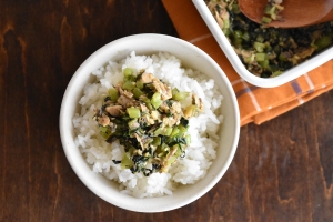 ご飯泥棒のおいしさ♪カルシウムたっぷり「さば缶と小松菜の生ふりかけ」