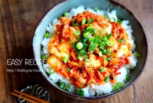 こってり感にやみつき！「肉チーズ丼」でお腹満足♪