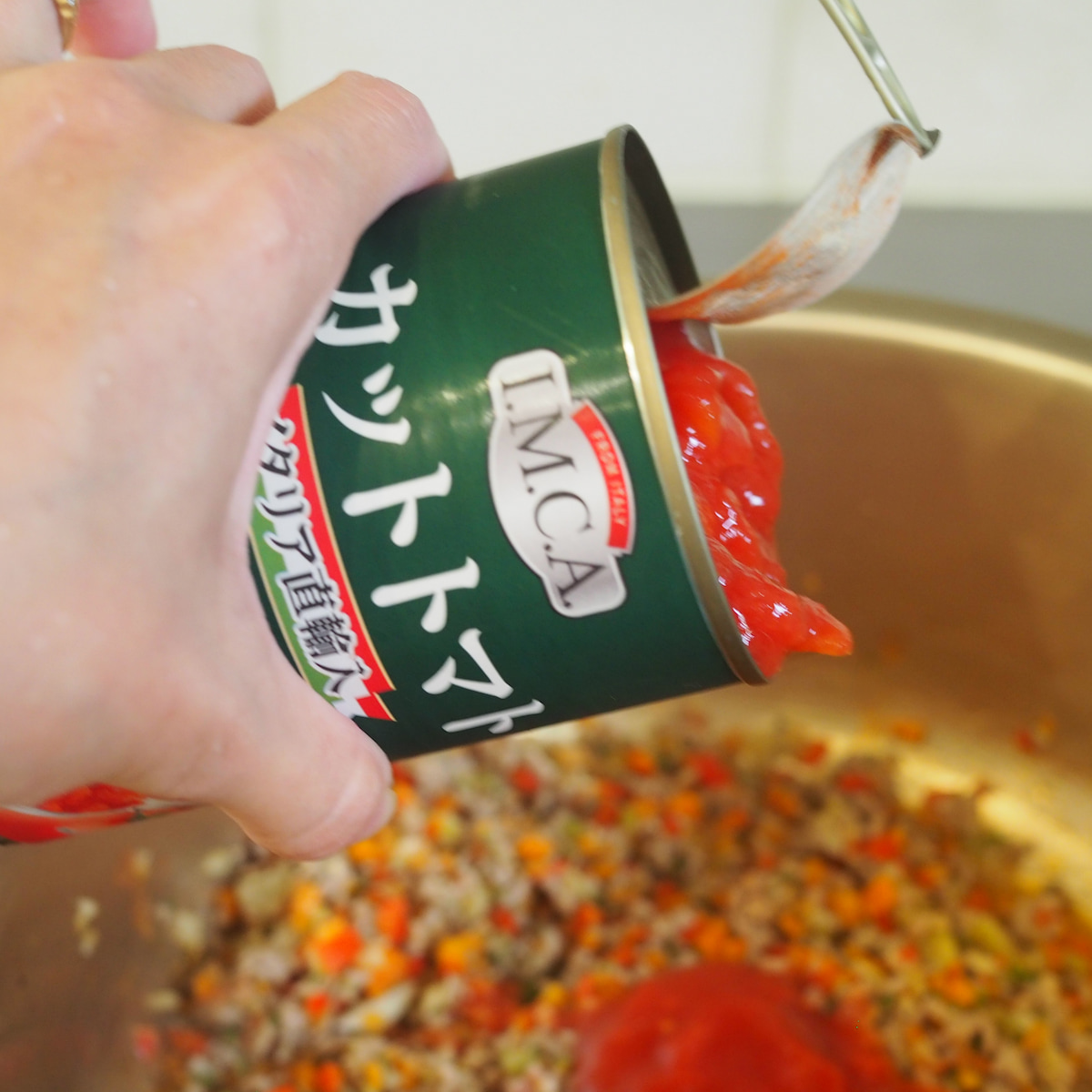 ミートソース トマト缶