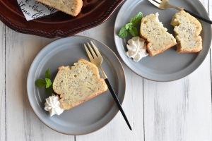 南国気分を味わえる♪しっとりおいしい「ココナッツミルクバナナケーキ」