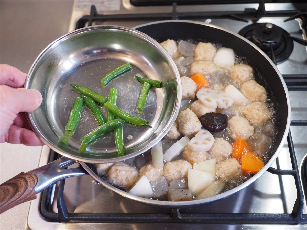 冷凍鶏肉団子と冷凍和風野菜で筑前煮　、　今からでも間に合うお節レシピ