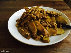 ご飯によく合う！「ごぼう」のやみつきカレー味おかず