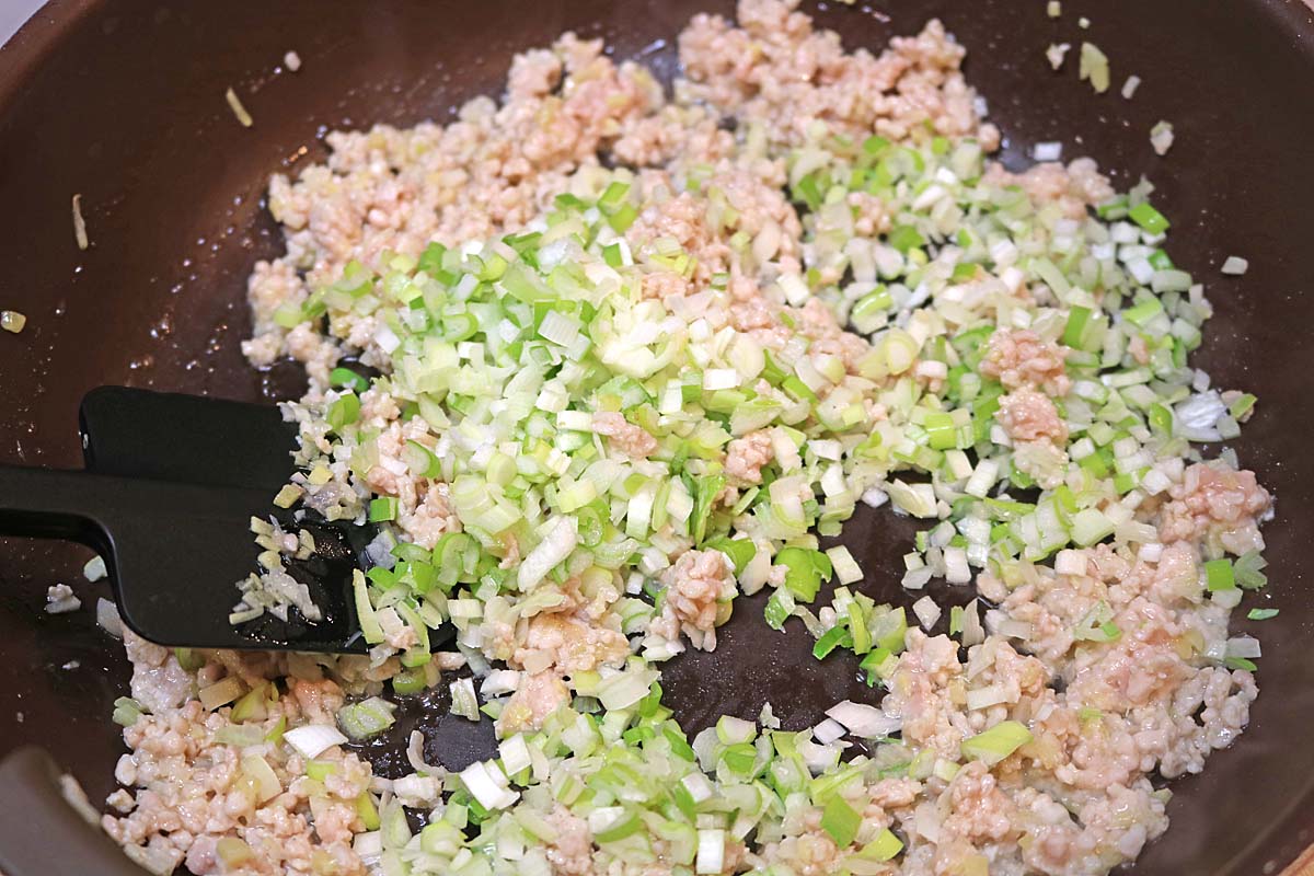 ねぎ塩マーボー豆腐４