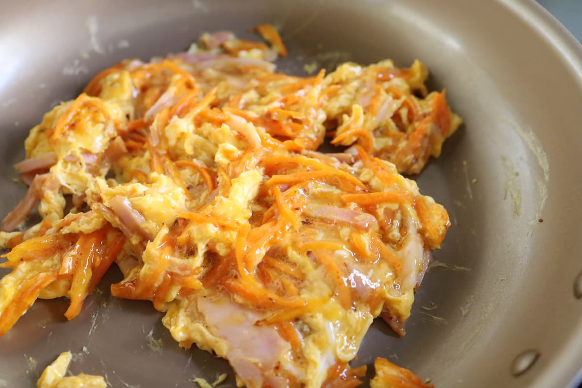 「にんじんの卵炒め」レシピ