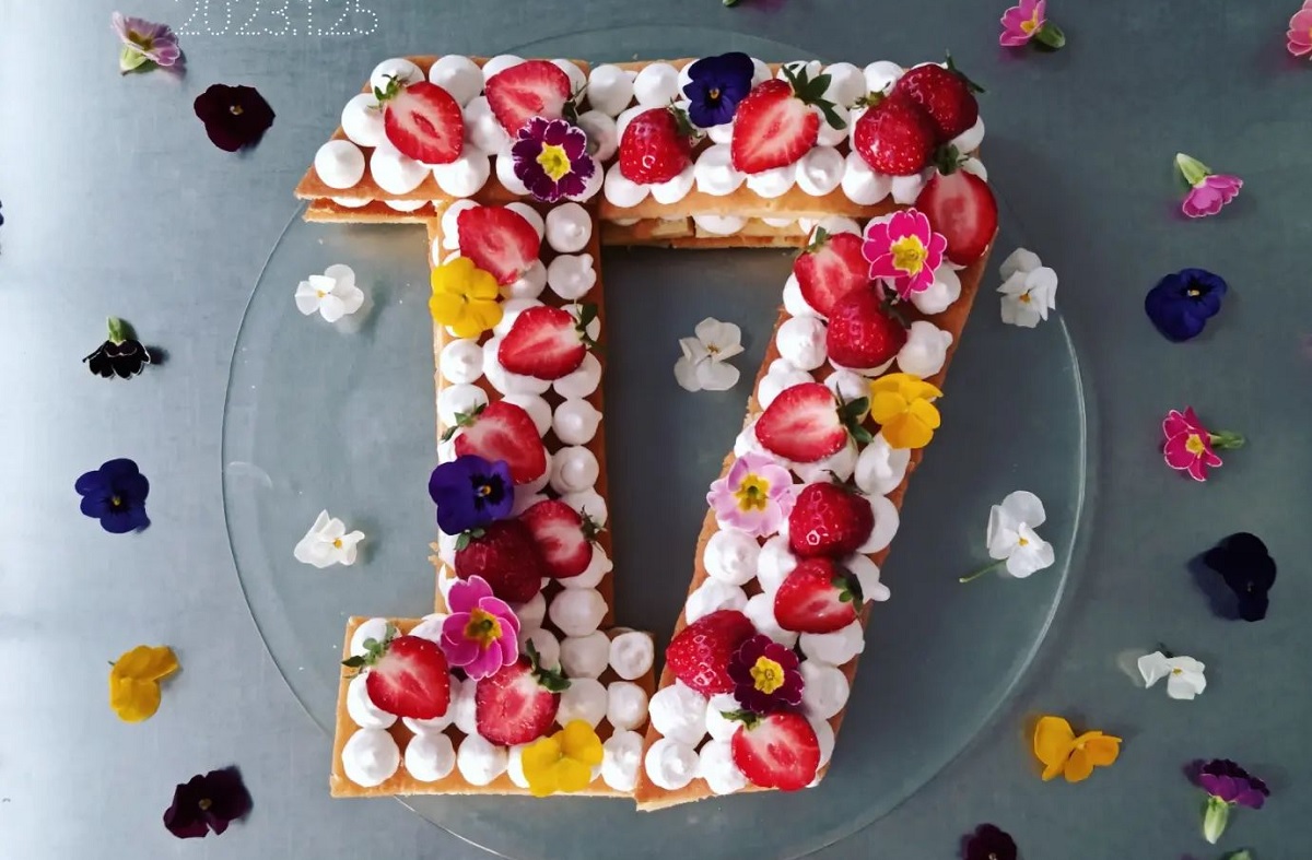 数字の形のケーキでお祝い♪「#ナンバーケーキ」の素敵なアイデア