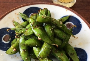 お酒がすすむ！メイン食材3つ以内で作れる「枝豆」のおつまみ