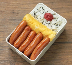 困ったときの救世主！パパッと作れて大満足な「#ウインナー弁当」