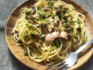 今日は和な気分♪「さば缶」で作るしょうゆパスタレシピ