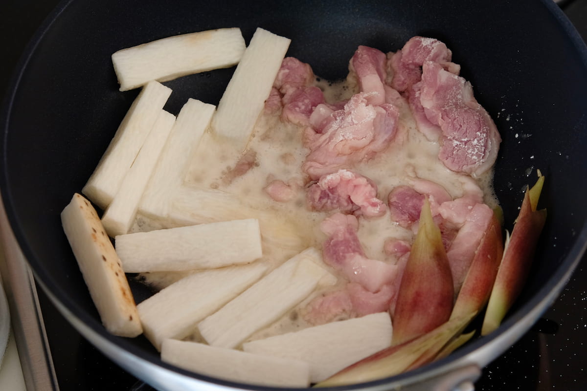 豚肉と山芋のみそポン炒め 工程5
