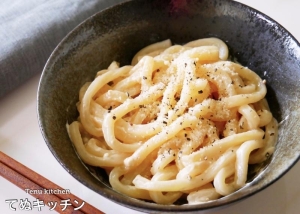 レンジだけで完成！ランチにおすすめ「チーズうどん」レシピ