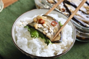 これはご飯泥棒！箸が止まらない「青じそとなす」のおかず