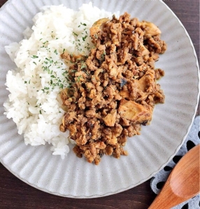 缶詰で簡単！旨味と栄養がたっぷりな「さばカレー」