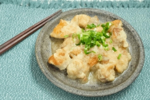 めんつゆで簡単♪だしの旨味がたまらない「鶏もも肉」のおかず