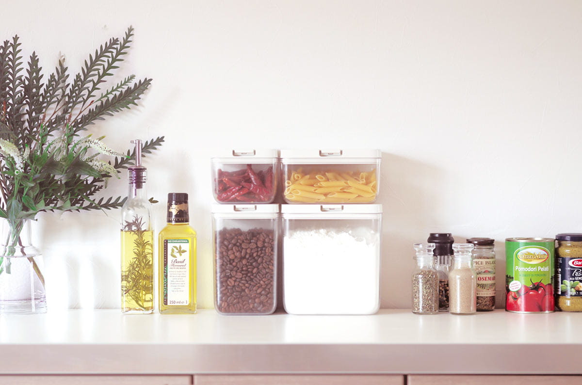 キッチンの作業効率UP！整理整頓をシンプル化する「食材専用ケース」5選