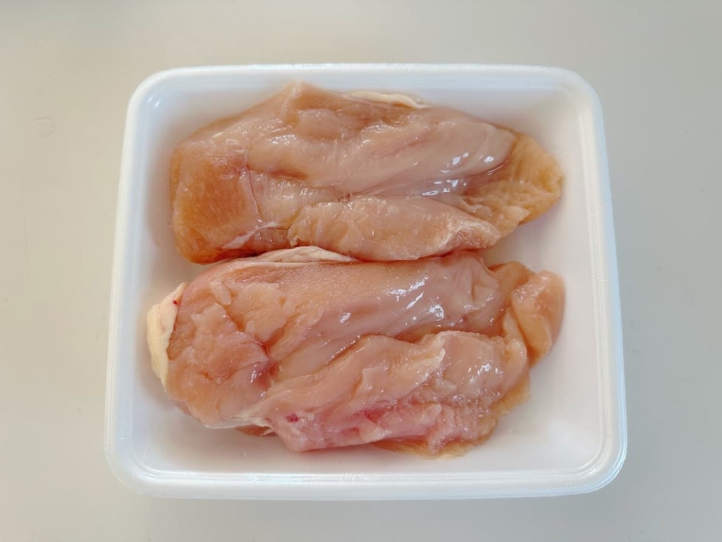 鶏むね肉をしっとりやわらかく焼く方法　鶏むね肉