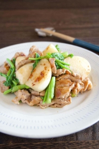 煮ても炒めてもおいしい！「かぶ×豚こま肉」簡単おかず