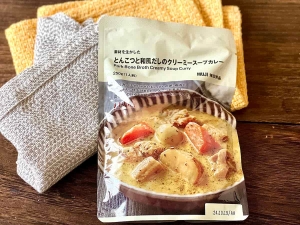 無印良品の人気カレーシリーズに「とんこつと和風だしのクリーミースープカレー」が新登場！気になるお味は？