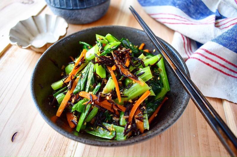 栄養満点で食べやすい♪「小松菜とひじき」で作るお手軽副菜