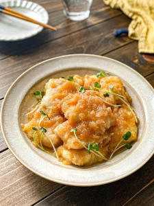 大根おろしであっさりヘルシー♪「鶏むね肉のみぞれ煮」