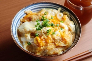 ランチにどうぞ♪「ひき肉と玉ねぎ」で作るご飯ものレシピ