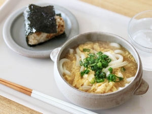 とるのが“手間”じゃない！おいしい「うどんだし」でお手軽ランチや軽食を楽しもう♪