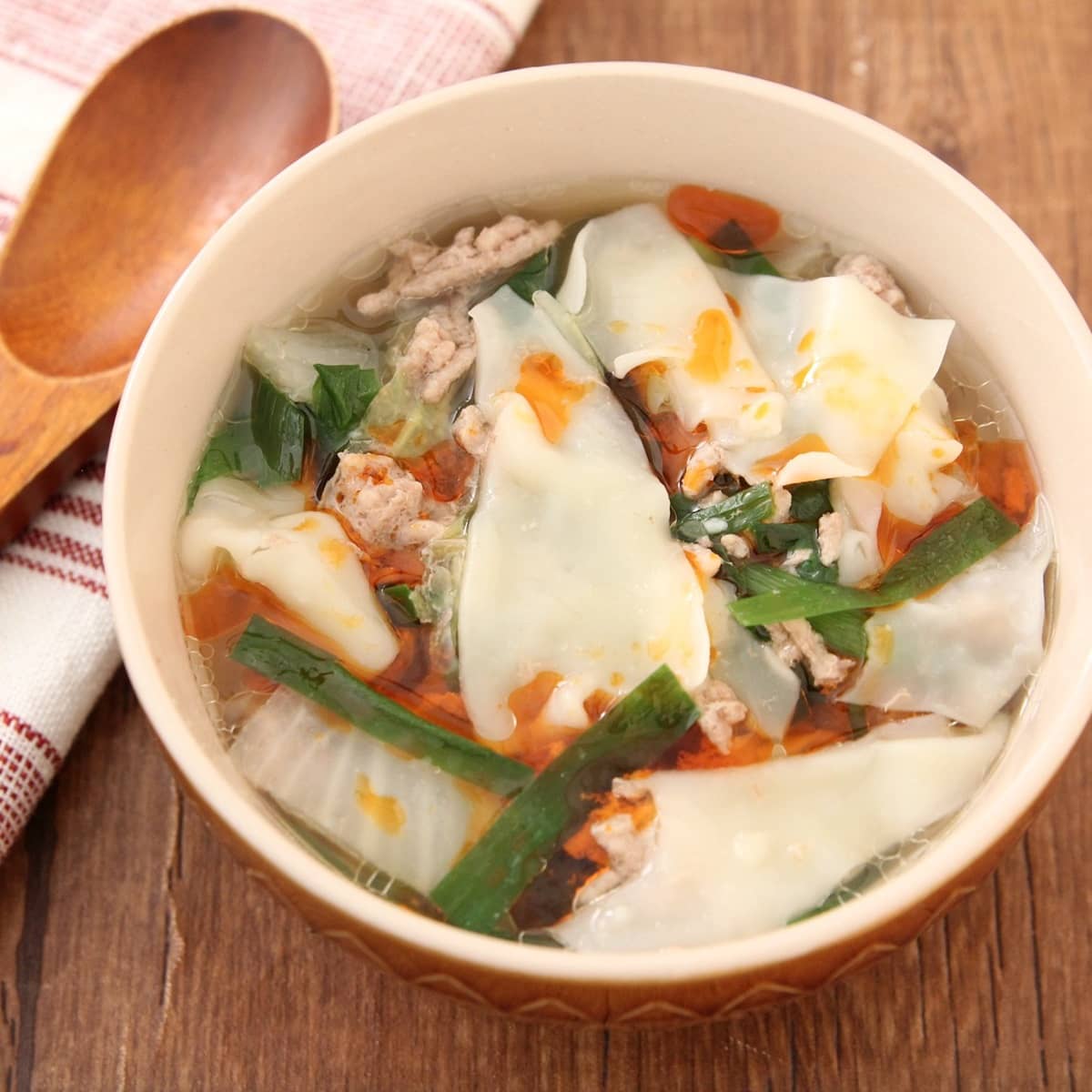 お腹も心も大満足！「豚肉×白菜」の旨味たっぷりスープ