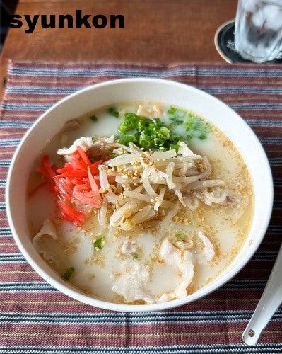 山本ゆりさんの「豚ともやしのとんこつラーメン風スープ」レシピ